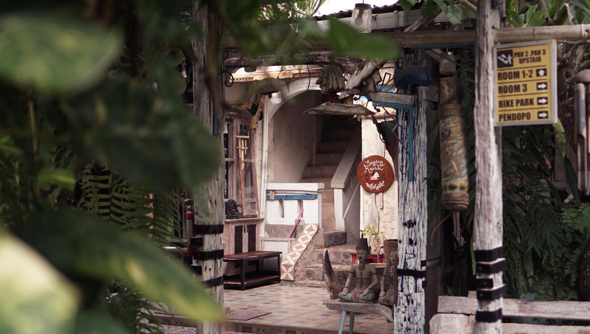 Budarno Homestay Kejayan Exteriör bild