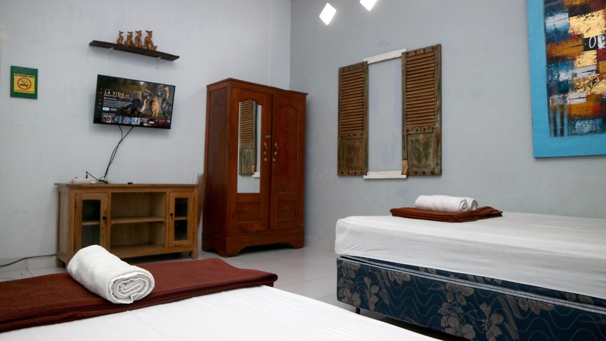 Budarno Homestay Kejayan Exteriör bild