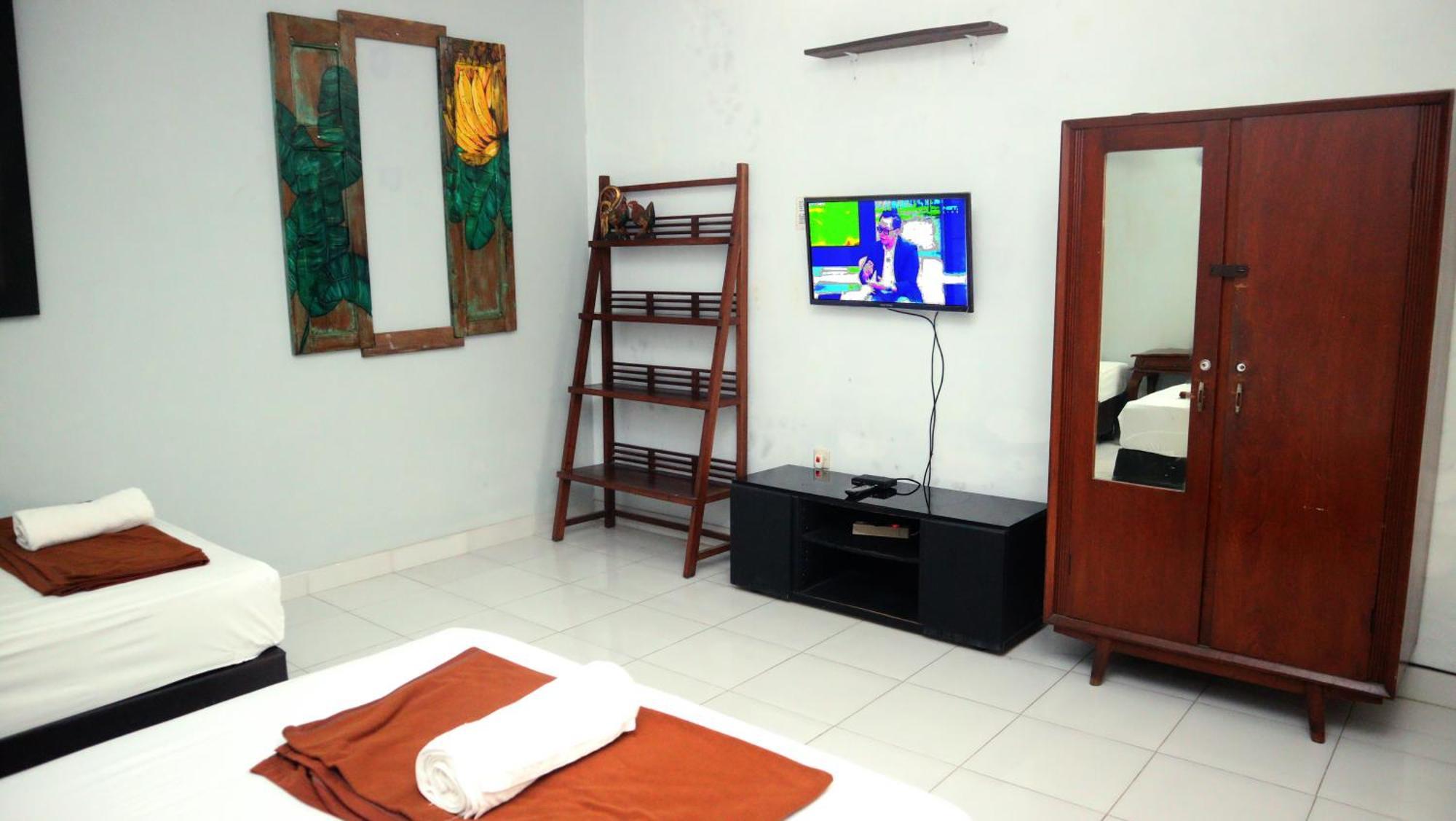 Budarno Homestay Kejayan Exteriör bild
