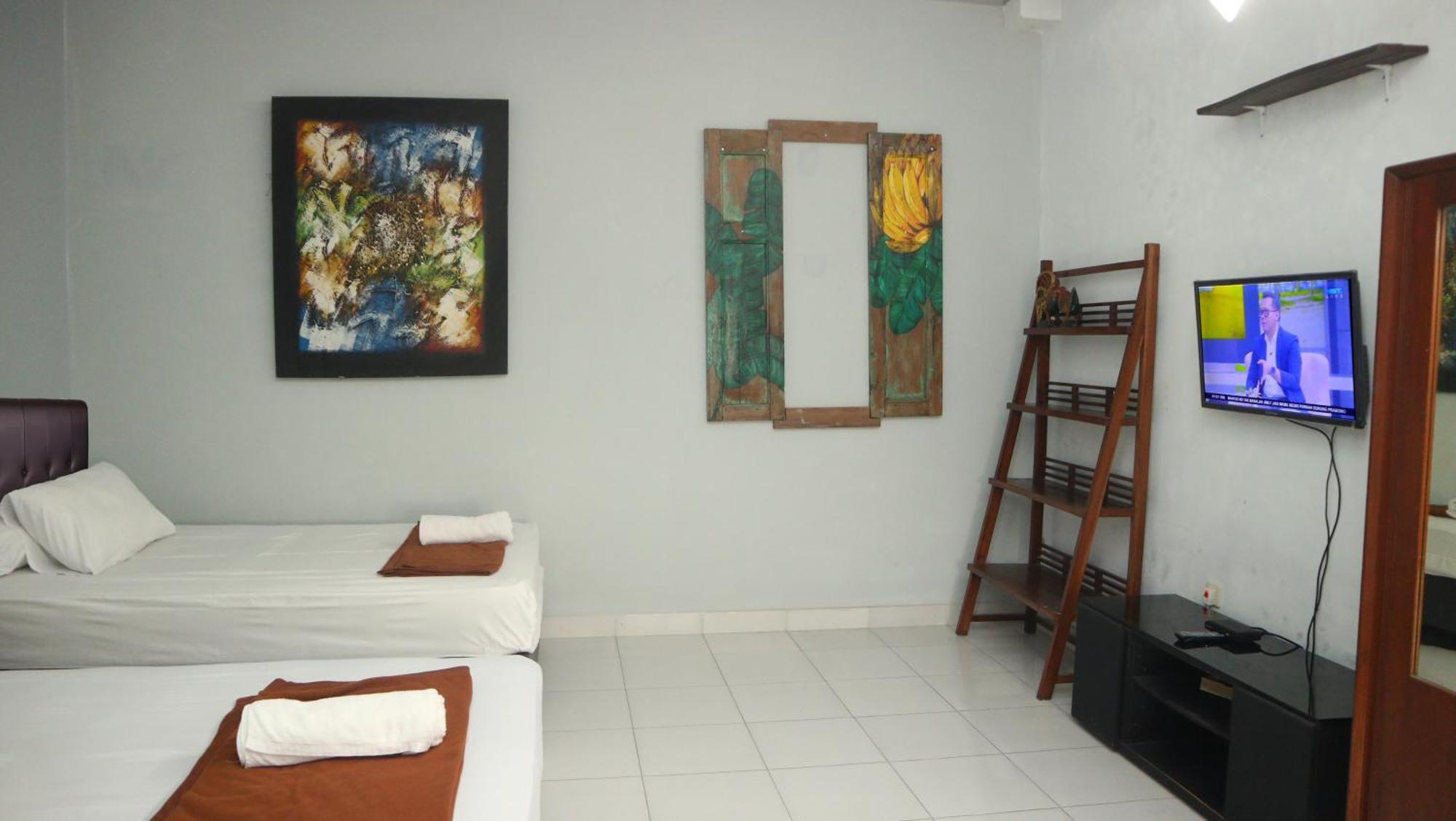 Budarno Homestay Kejayan Exteriör bild