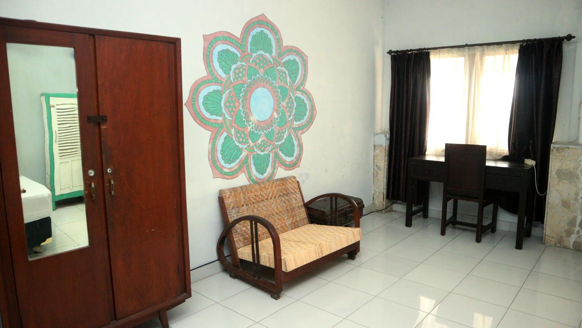 Budarno Homestay Kejayan Exteriör bild
