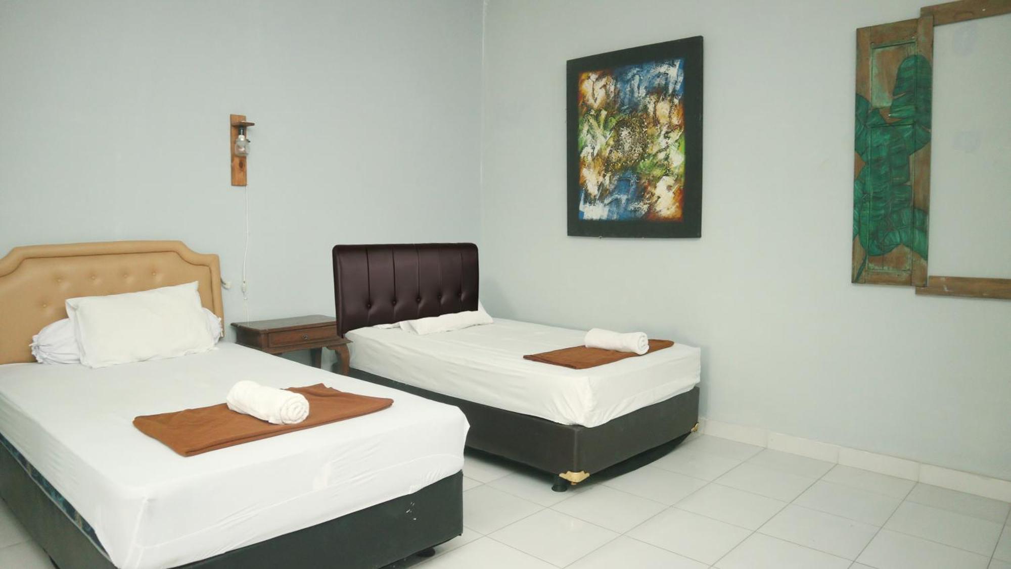 Budarno Homestay Kejayan Exteriör bild