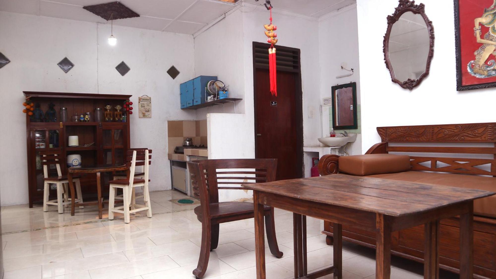 Budarno Homestay Kejayan Exteriör bild