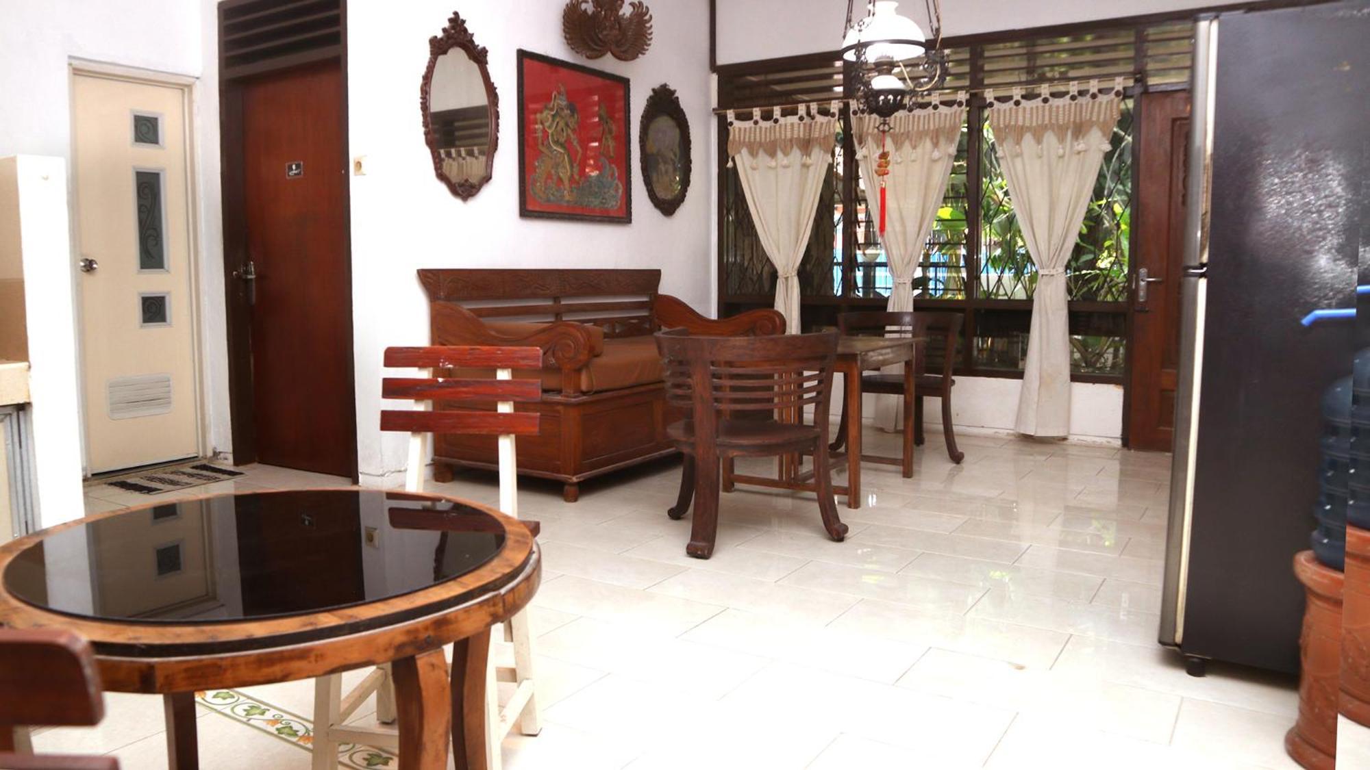 Budarno Homestay Kejayan Exteriör bild