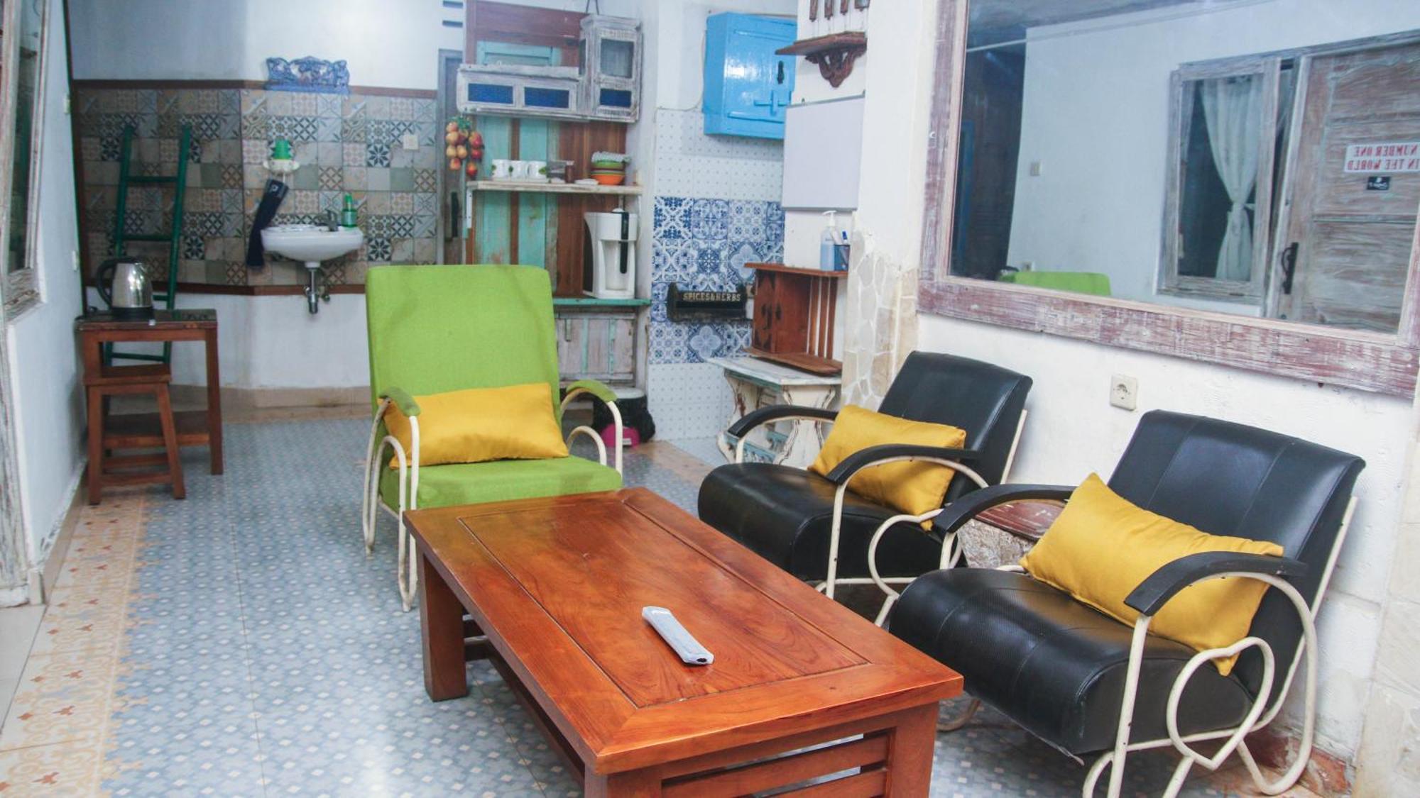 Budarno Homestay Kejayan Rum bild